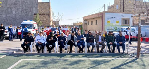 مانور سراسری زلزله در مدرسه دکتر توسلی 