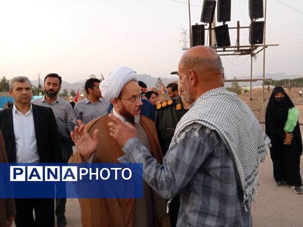 بازدید روسای ادارات خلیل آباد از دومین کنگره ملی شهید مدرس (ره) و ۱۲۲۲ شهید منطقه ترشیز کهن 