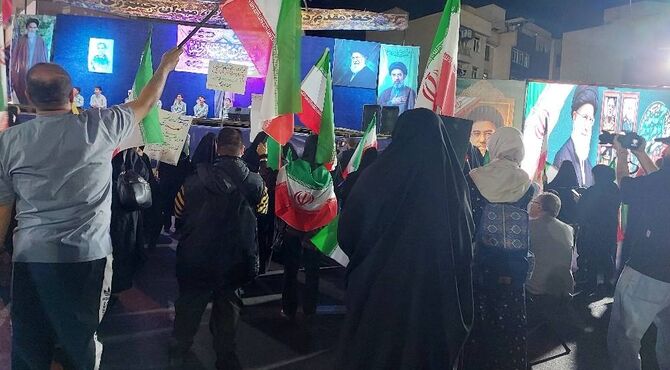 طلاب در خط مقدم جبهه فرهنگی
