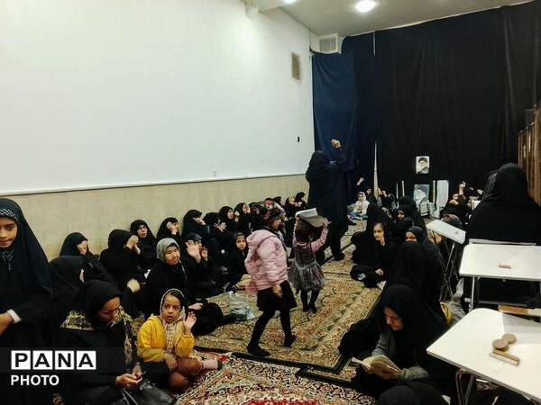   اجتماع مردمی در ناحیه 5 مهشهد به خونخواهی امام سید علی خامنه‌ای 