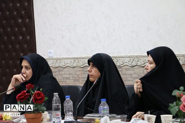 قرچک میزبان گردهمایی مدیران و کارشناسان مدارس شاهد شهرستانهای استان تهران