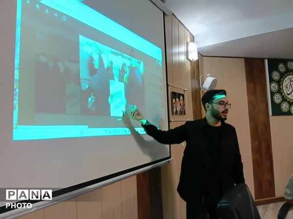 جلسه توجیهی و آموزشی دانش‌آموزان خبرنگار پانا اعزامی  استان البرز به مراسم وداع و تشییع قائد امت 
