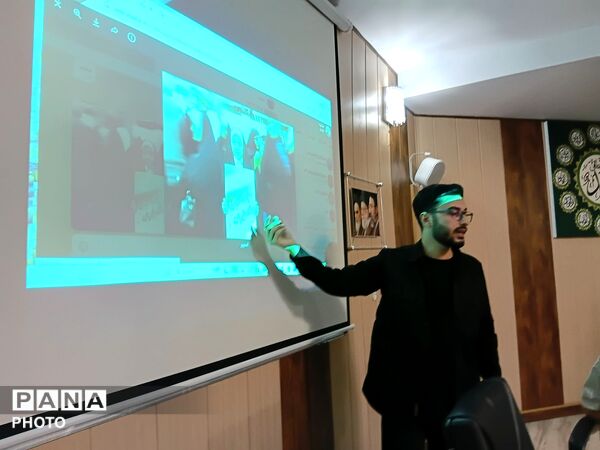 جلسه توجیهی و آموزشی دانش‌آموزان خبرنگار پانا اعزامی  استان البرز به مراسم وداع و تشییع قائد امت 