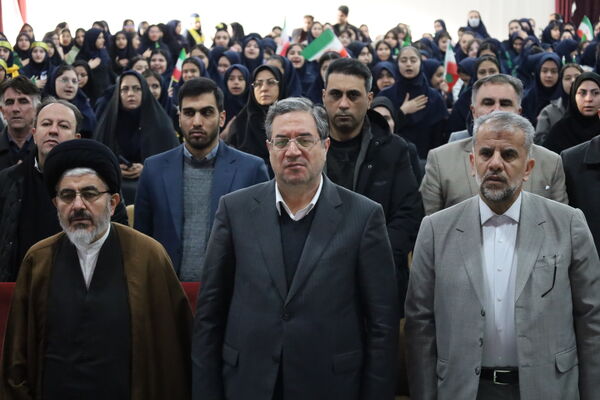 آیین نواختن زنگ انقلاب در آذربایجان غربی