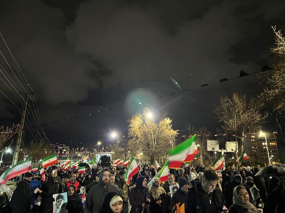 تجمع باشکوه مردم کرج برای مبارزه با دشمن آمریکا صهیونی