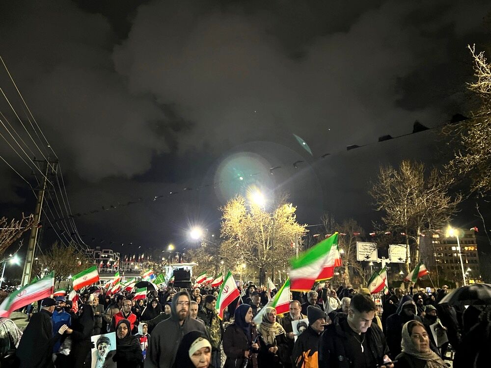 تجمع باشکوه مردم کرج برای مبارزه با دشمن آمریکا صهیونی