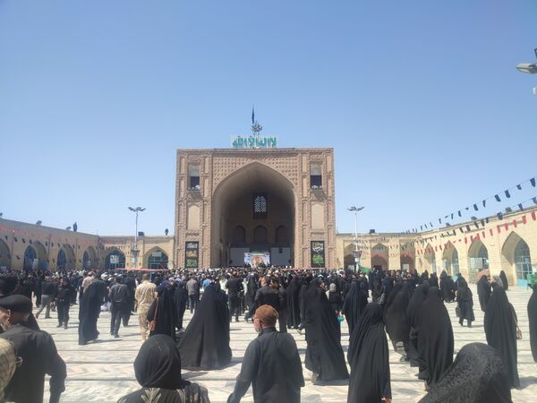 تشییع شهید مدافع امنیت همزمان با روز ملی حجاب در نیشابور