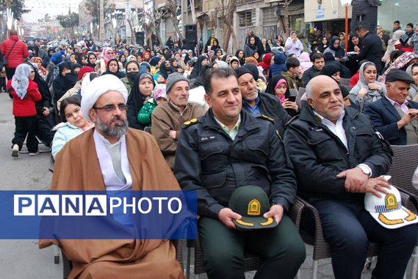 جشن خیابانی نیمه شعبان در شهر قیامدشت 