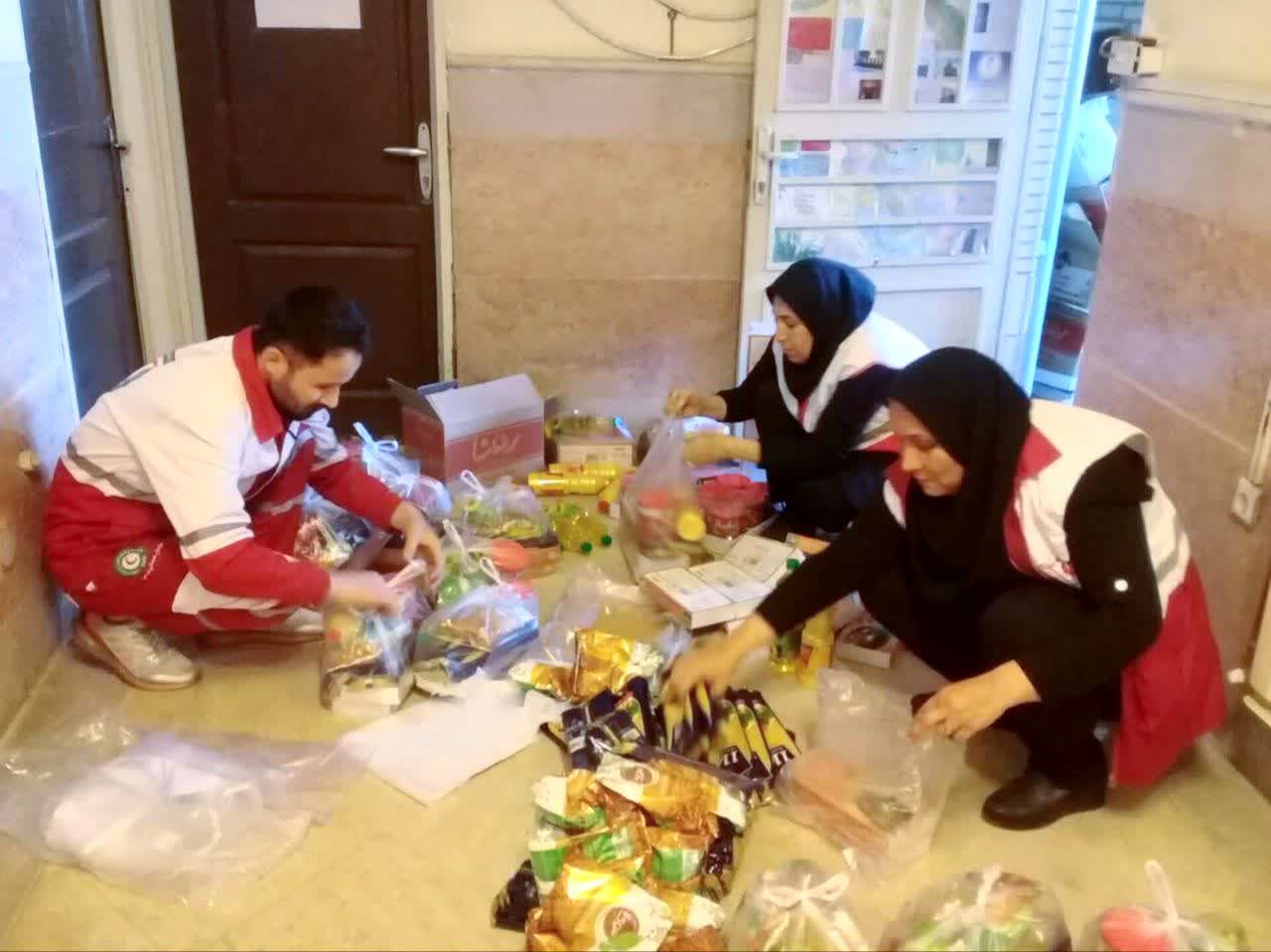  تهیه و توزیع ۱۸۰ بسته معیشتی بین نیازمندان سملقان