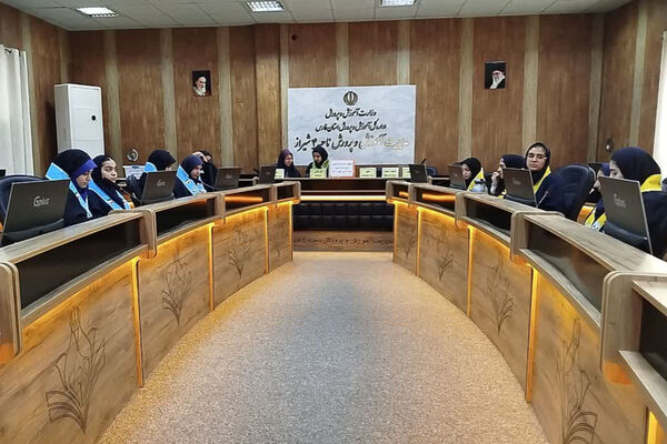 انتخابات مجلس دانش‌آموزی دختران در ناحیه ۴ شیراز