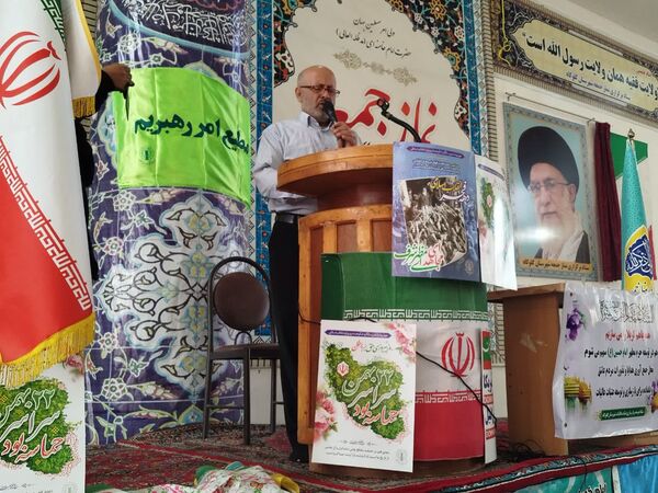گرامیداشت سالروز ورود امام خمینی به میهن در نماز جمعه گلوگاه 