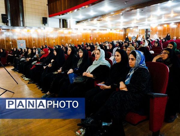دومین گردهمایی «زنان و مشارکت اجتماعی» در ساری