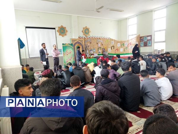 اعزام دانش‌آموزان پسر متوسطه دوم حاجی‌آباد به کربلای‌ایران