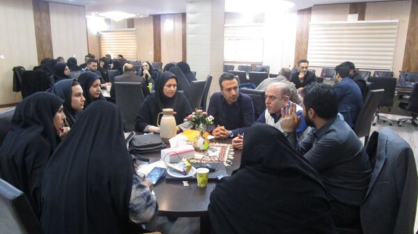 جلسه آموزش و توانمندسازی نیروهای معاونت پرورشی و فرهنگی استان البرز 