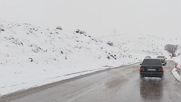 صبحی که خورشید جایش را به برف داد
