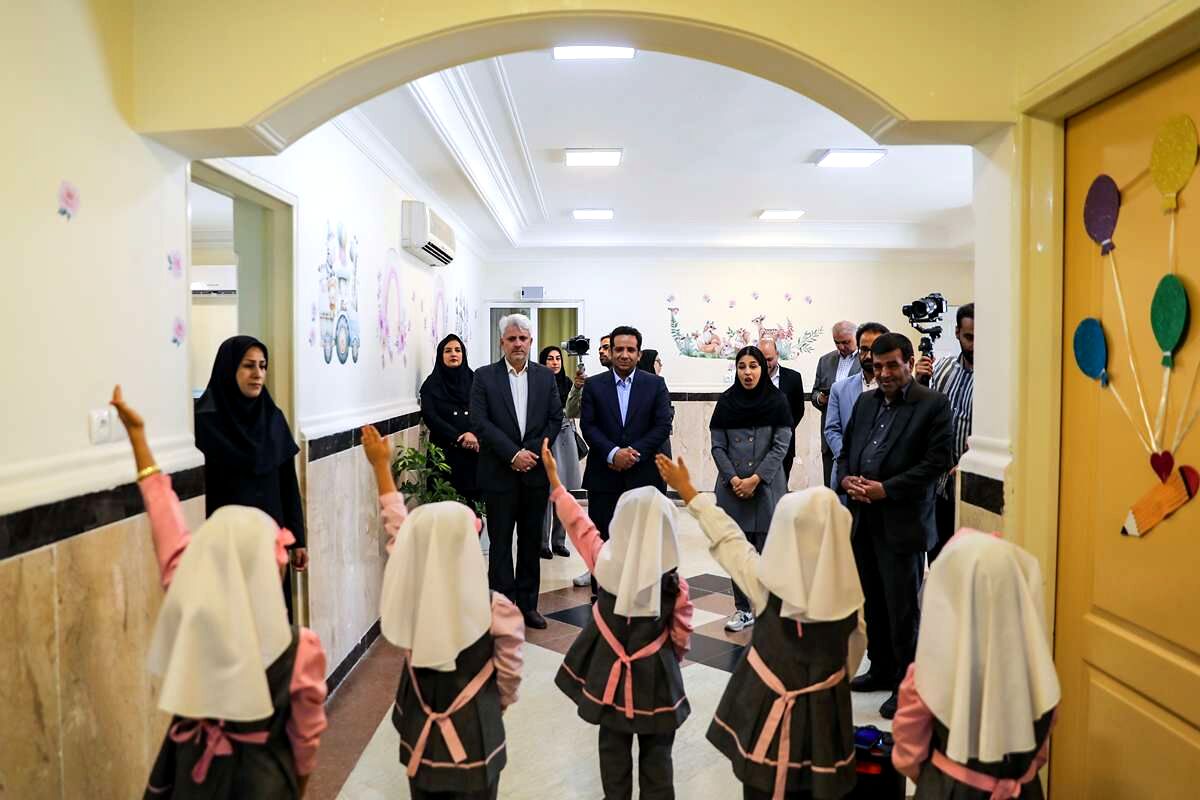 بازدید مدیرکل آموزش‌وپرورش کرمان از مجتمع آموزشی «اندیشه هوشمند ارگ»