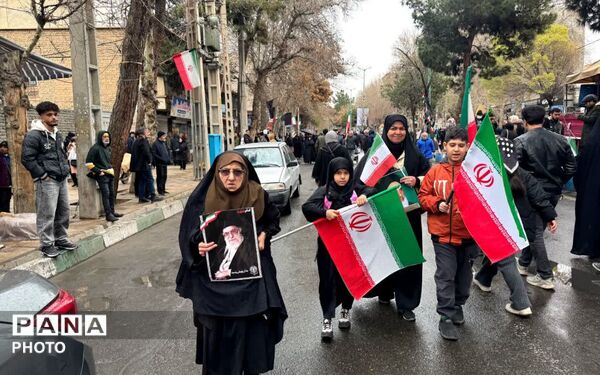 راهپیمایی پرشور مردم ولایتمدار شهرستان شهریار در روز جهانی قدس