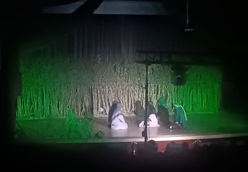 حال و هوای تماشاگران نمایشواره کاروان عشق نیشابور