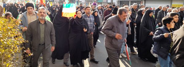 اجتماع بزرگ مردم فردیس همزمان با سراسر کشور در راهپیمایی 22 دی
