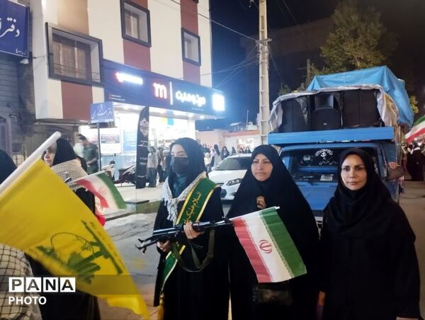 اقتدار و آمادگی دختران البرزی در رژه «جان فدای البرزی» پاسخی به هجمه‌ها در دهه کرامت
