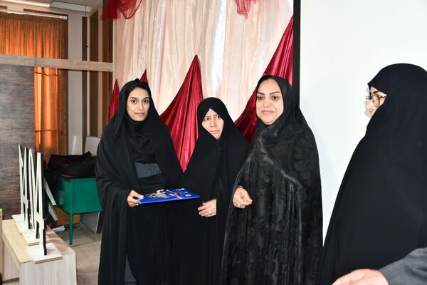 جشن ستارگان آموزش و پرورش مه‌ولات