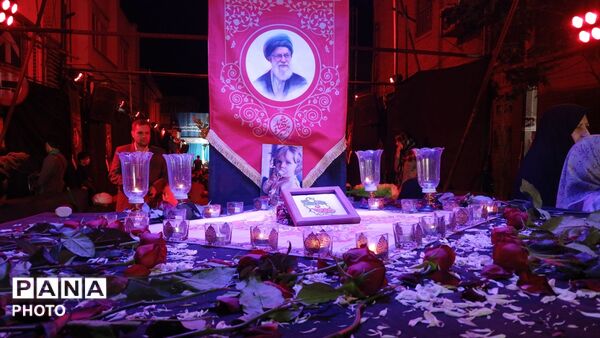 رواق کشور دوست، نزدیک ترین مکان به مقتل رهبر شهید