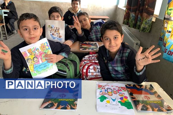 حضور پرشور دانش آموزان ناحیه دو شهرری در برنامه‌های متنوع دهه فجر و جشن انقلاب