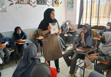 زنگ کتاب و کتابخوانی این بار در دبستان دخترانه علمدار تفت
