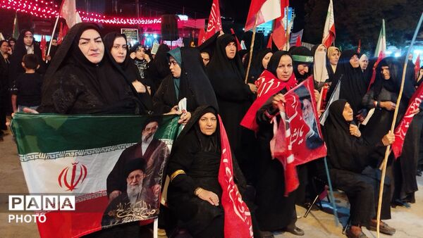 طنین دوباره «لبیک یا خامنه‌ای» در صد و چهل و دومین شب نورآباد 