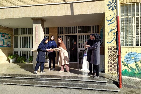 طنین غیرت و بیداری نسل نو در برابر استکبار
