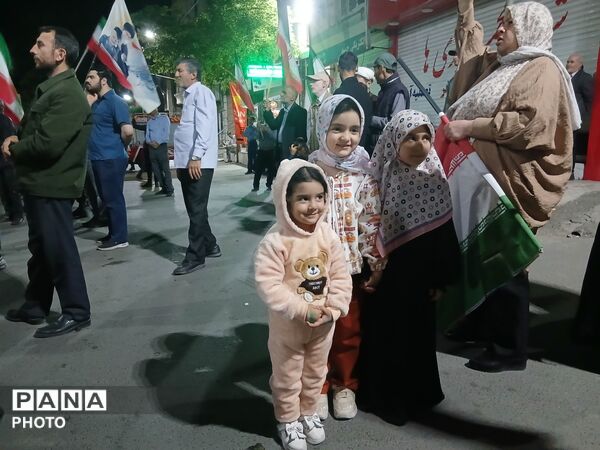در هر زمان و مکانی جان برکف می شویم
