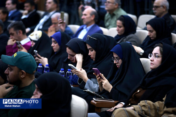 نشست خبری رئیس مجلس شورای اسلامی