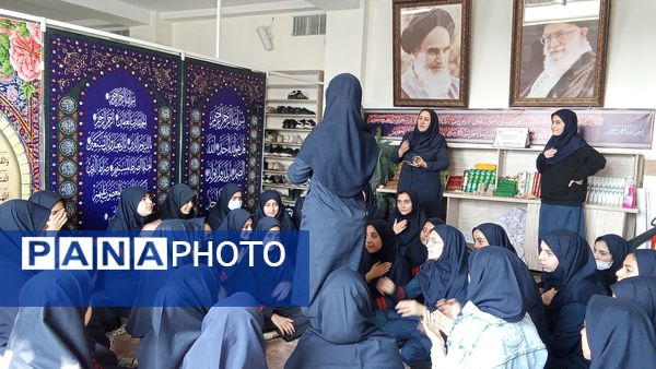 مراسم عزاداری بانوی کرامت حضرت معصومه(س) در دبیرستان هیأت امنایی فرزانگان ملارد