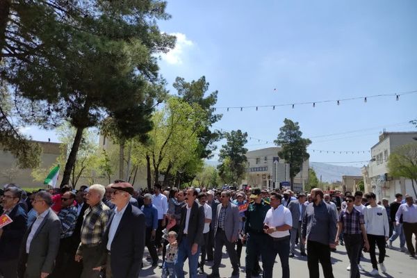 حضور حماسی مردم زرقان در راهپیمایی روز قدس