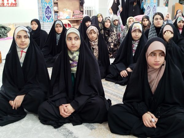 حضور پرشور نوجوانان در اعتکاف دانش‌آموزی مسجد امام سجاد(ع)