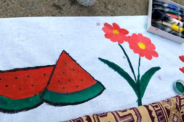 نمایشگاه دست سازه‌های دانش‌آموزان مدرسه شهید شرافت بهارستان‌دو