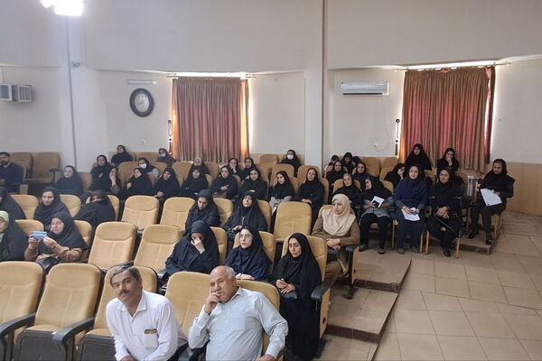 برگزاری کارگاه جهاد تبیین درباره جنگ تحمیلی دوازده روزه در سنندج