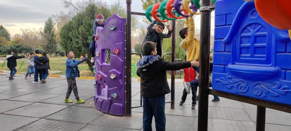 برگزاری اردوی یک‌روزه دانش‌آموزان دبستان مبین