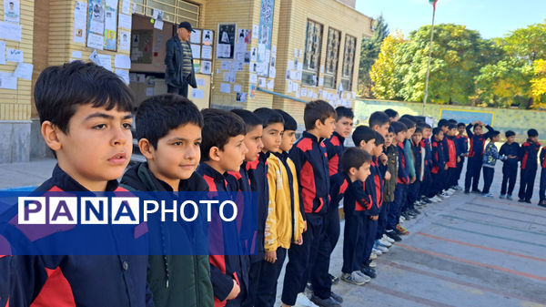 انتخابات شورای دانش‌آموزی دبستان معلم آشخانه 