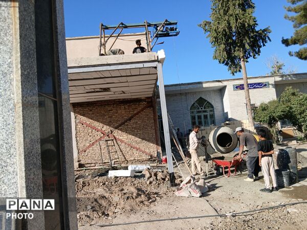 بازسازی و مرمت قبور مطهر شهدای روستای شاهزید تویسرکان 