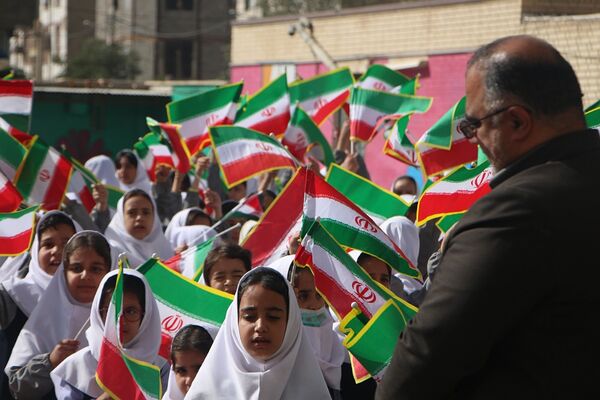 صدای زنگ استکبار ستیزی در مدارس فشافویه گوش نواز شد