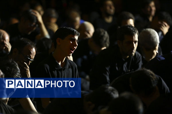 حال و هوای مسجد جمکران در شب عاشورای حسینی(ع)