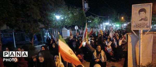 اجتماع شبانه مردمی تا پای جان برای ایران