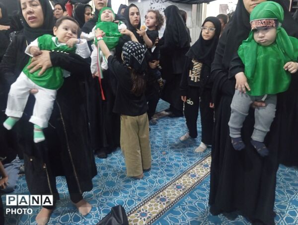 همایش بزرگ شیرخواران حسینی در قروه