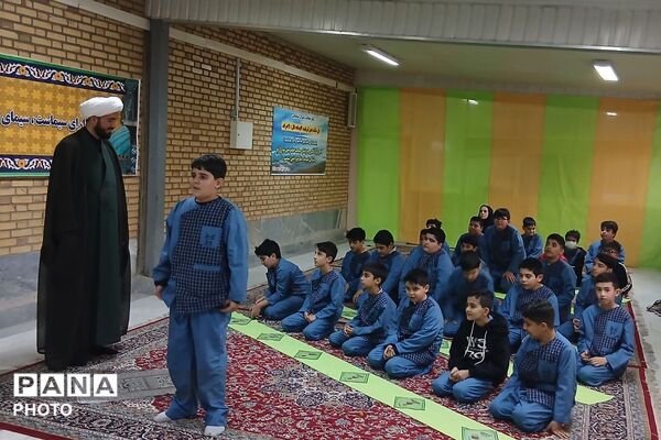 حضور مبلغان دینی در مدارس شهرستان فیروزکوه