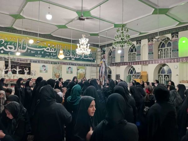  مراسم سینه زنی به مناسبت شهادت حضرت رقیه(س) در روستای عارف آباد
