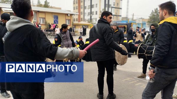 وداع با شهید گمنام در دبیرستان بی بی سلطنت قفلی ناحیه  مشهد مقدس