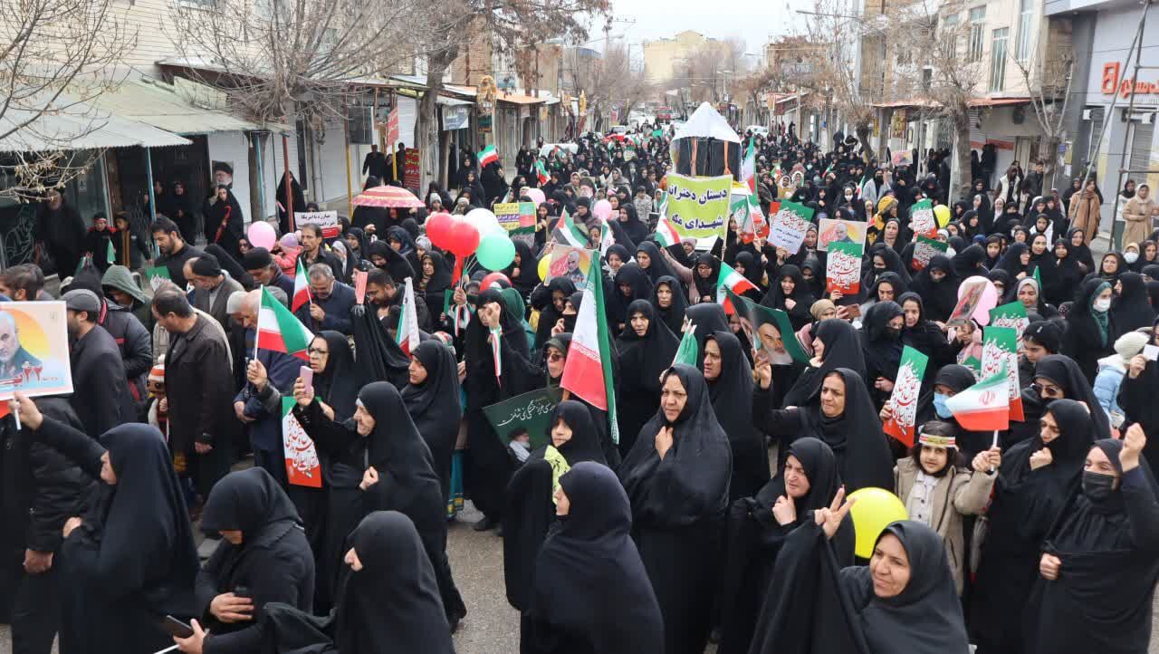 تجلی ایمان و اتحاد در جشن چهل و هفتمین بهار انقلاب