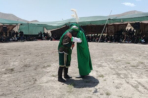 مراسم تعزیه خوانی در روز اربعین حسینی در شهر بار