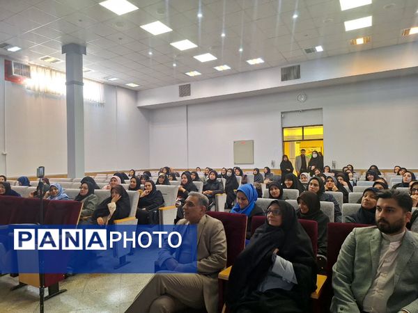 آیین تجلیل پایه گذاران مهر و امید در ناحیه۶ مشهد